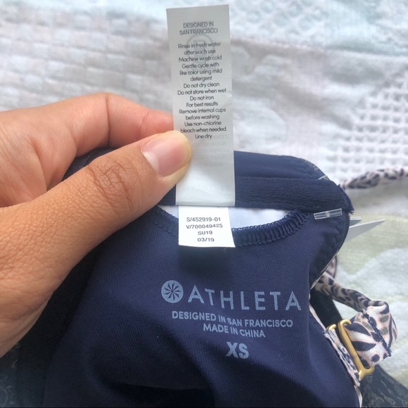NWT Athleta Aqualuxe Batik Bikini Bandeau Top - Picture 12 of 12